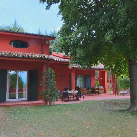 Дом отдыха Modern In With Pool Колоннелла