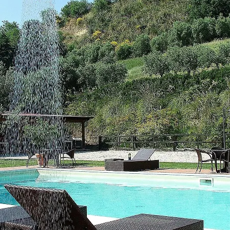 Дом отдыха Modern In With Pool *